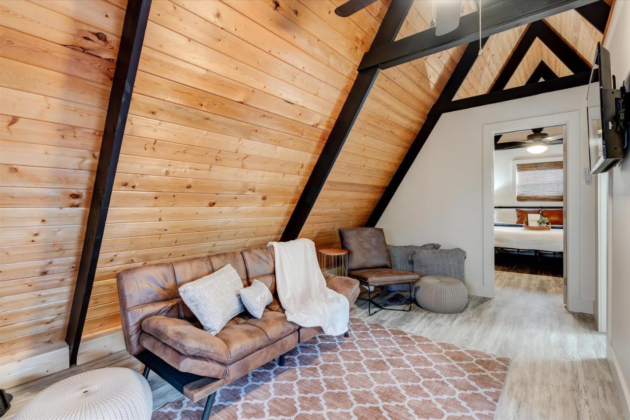 The Pet Friendly Cub Cabin Sevierville Eksteriør billede